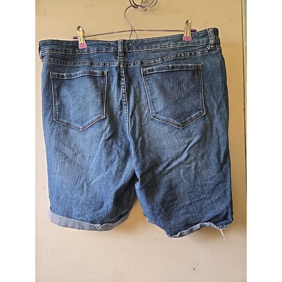 Vintage America Blues Denim Bermuda Shorts Distressed 16/33 Very Comfortable - Picture 2 of 8